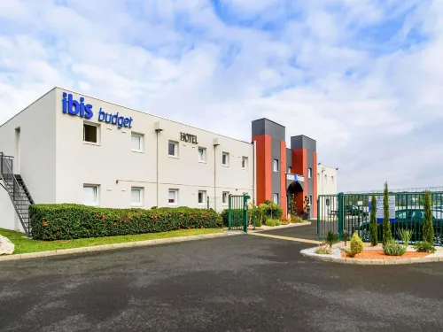 Ibis Budget Saint-Étienne Stade - parking