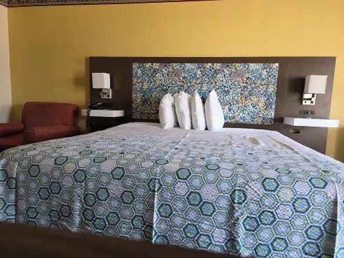 Winnie Inn Suites & RV Park - 2-Star