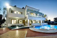Mary Hotel & Mary Royal Suites - شاطئ