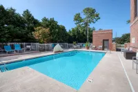 Hampton Inn Wilmington-University Area/Smith Creek Station - Pools