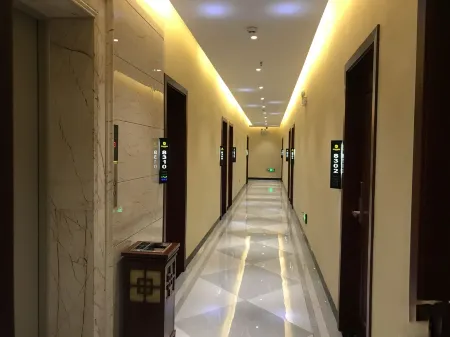 Xingren Salmon Resort Hotel Отели в г. Синжэнь