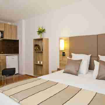 Séjours & Affaires Strasbourg Kleber Rooms