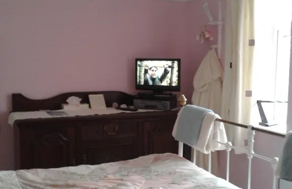 伊波威斯農場酒店