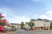 Candlewood Suites Huntersville-Lake Norman Area Hotels in Huntersville