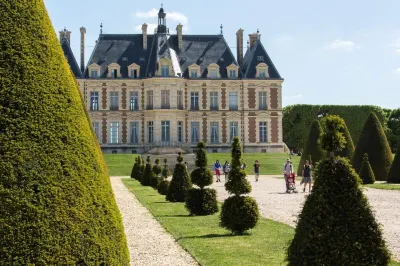 Colbert Hotels near Restaurant du Theatre des Gemeaux