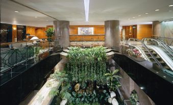 The lobby of Hotel Indigo, a luxury resort and spa in Munich at The Kimberley Hotel (Tsim Sha Tsui Metropark Hotel)