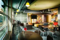 Staypineapple, Watertown Hotel, University District Seattle