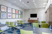 Holiday Inn Express & Suites Atchison