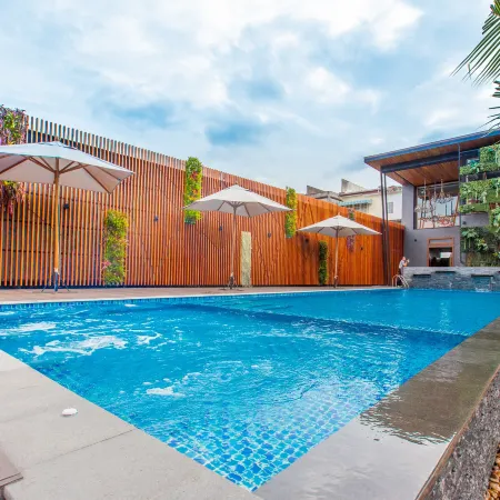 Loft Mania Boutique Hotel
