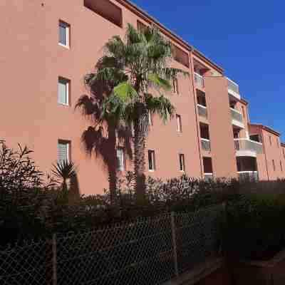 Le Saint Francois Hotel Exterior