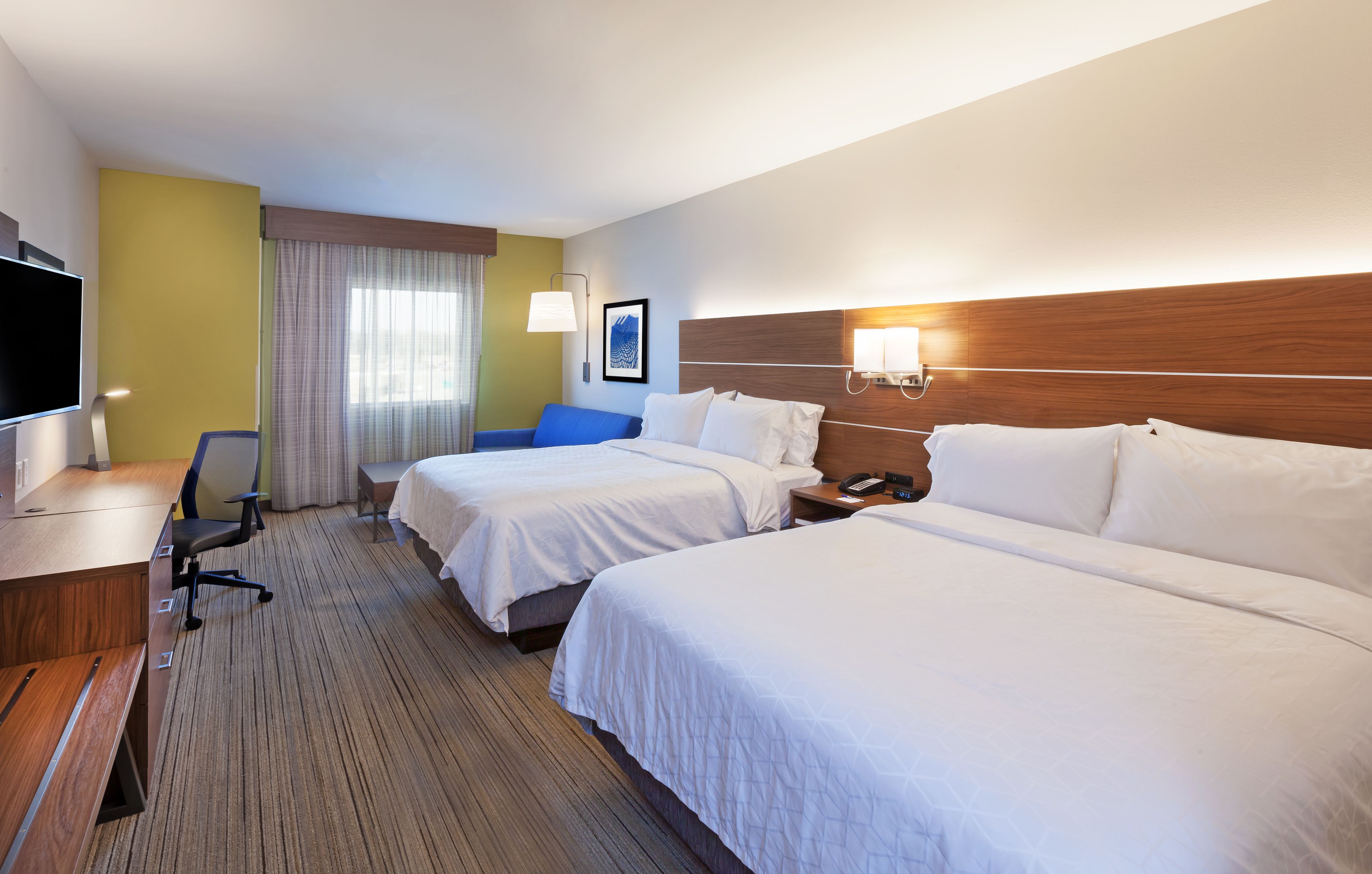 Holiday Inn Express & Suites Lenexa - Overland Park Area, an Ihg Hotel