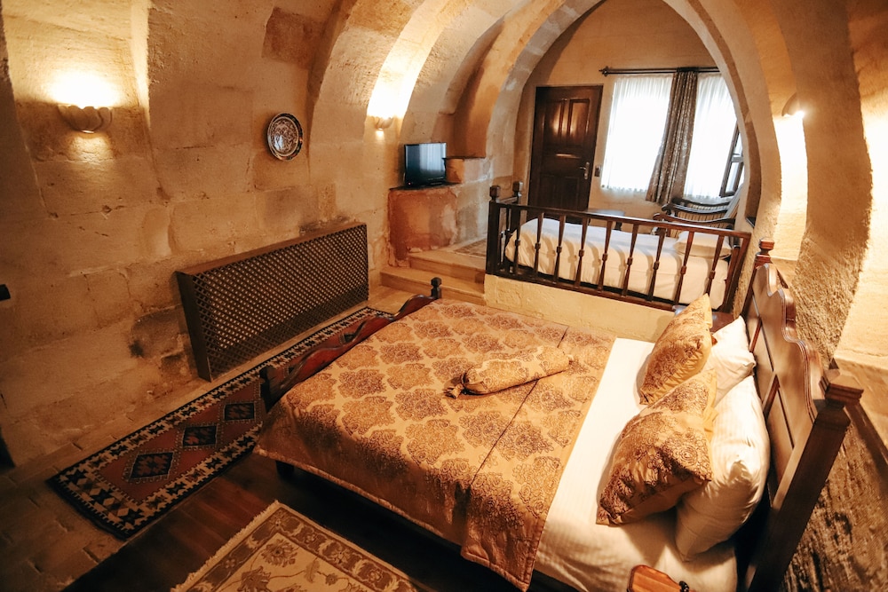 Melis Cave Hotel