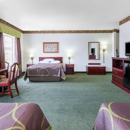Super 8 by Wyndham Hillsboro TX