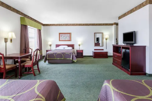 Super 8 by Wyndham Hillsboro TX - Wifi