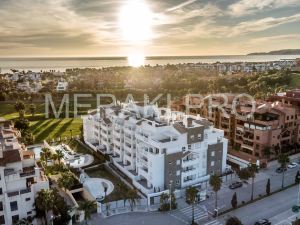 Playa Granada, Piso En Urbanización Nueva 6 Pax Beach, Golf, Ski,&Sun