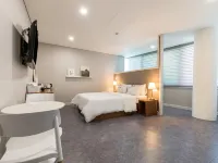 Hotel Yeogiuhtte Donghae Mukho 東海市のホテル