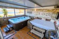 Oceanum Visum Spa Deluxe Hotels near Baluarte de Zuazo