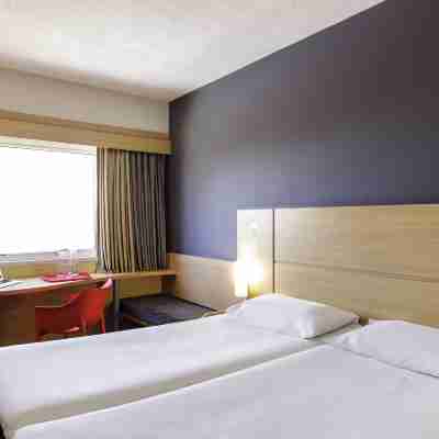 Hôtel ibis Falaise Coeur de Normandie Rooms