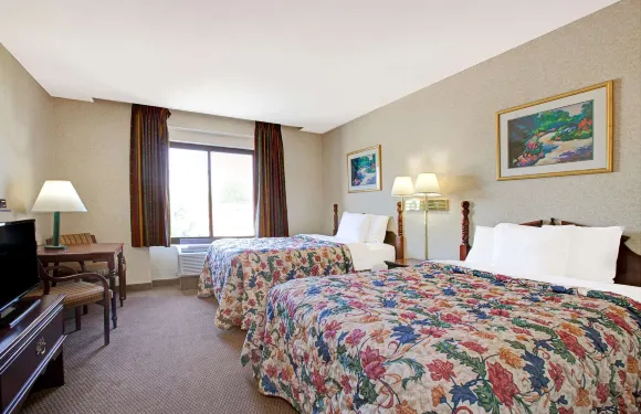 帕西帕尼戴斯酒店