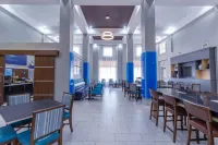 Holiday Inn Express & Suites CRESTVIEW SOUTH I-10 by IHG - breakfast