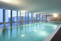 ยูโรสตาร์ส เบอร์ลิน - ที่มีสระว่ายน้ำ