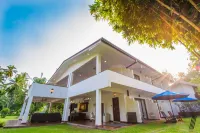 Oreeka - Katunayake Airport Transit Hotels Hotels in 