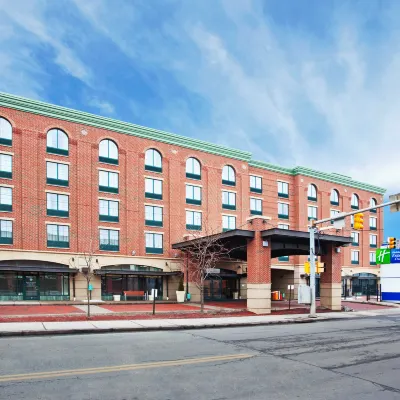 Holiday Inn Express & Suites PITTSBURGH-SOUTH SIDE by IHG Hotels near Fort Pitt Museum