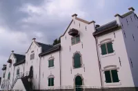Hotel Saiyo Wakigawa Các khách sạn gần Hoki Church