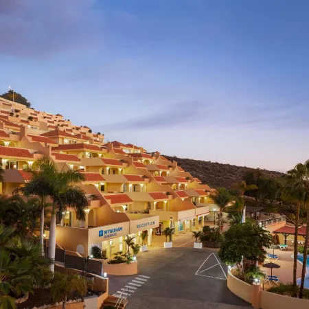 Wyndham Residences Tenerife Costa Adeje Отели в г. Коста Адехе