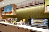 Home2 Suites by Hilton Detroit Troy - breakfast