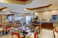 Comfort Suites South Haven Near I-96 - breakfast