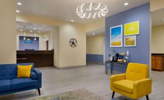 Days Inn & Suites by Wyndham Euless DFW Airport South