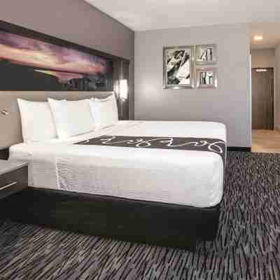 La Quinta Inn & Suites by Wyndham Amarillo Airport Rooms