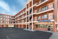 Travelodge by Wyndham Reno Downtown