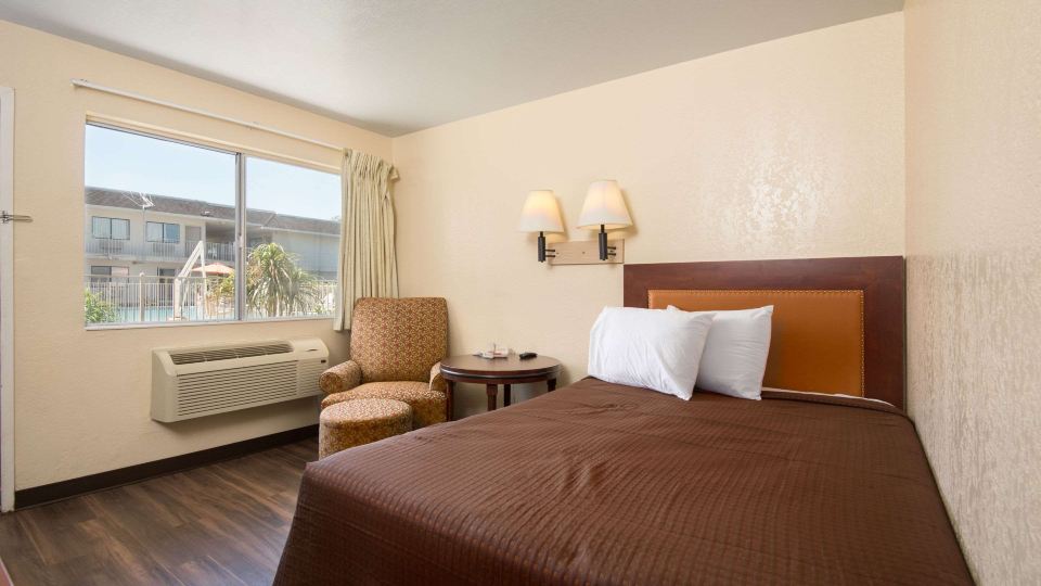 Rodeway Inn Kissimmee Maingate West - Free Theme Park Shuttle
