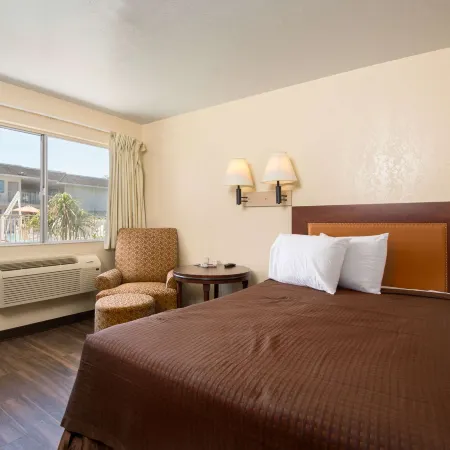 Rodeway Inn Kissimmee Maingate West - Free Theme Park Shuttle