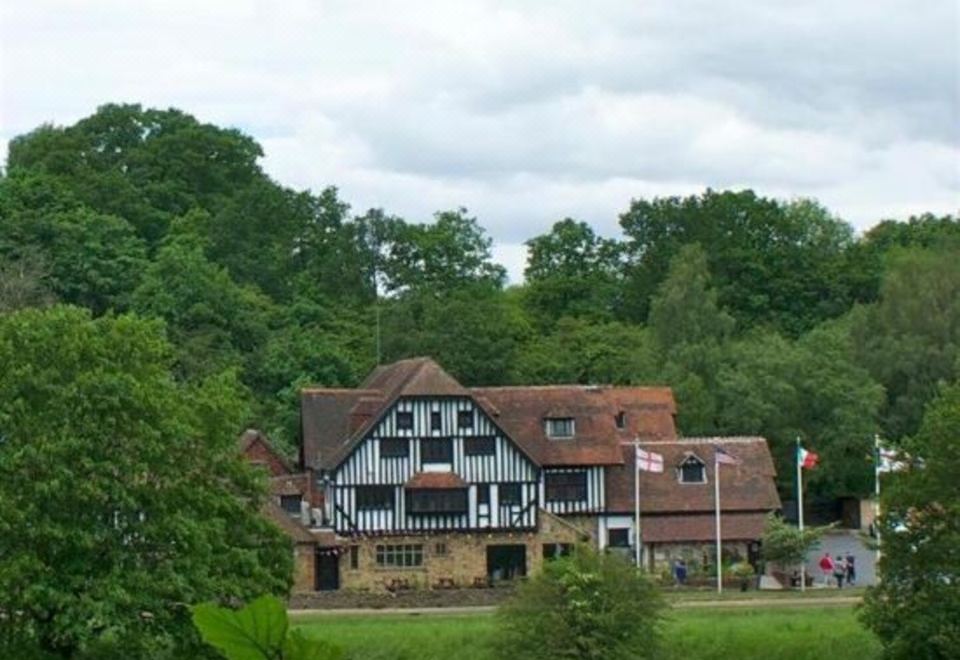 hotel overview picture