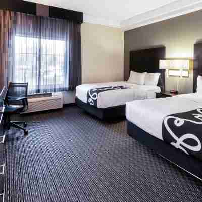 La Quinta Inn & Suites by Wyndham Mesa Superstition Springs Rooms
