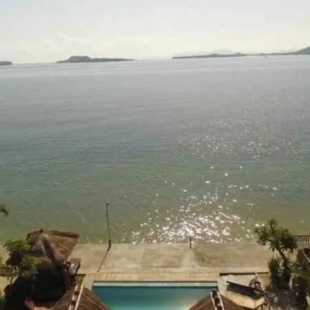 Krisna Bungalows and Restaurant