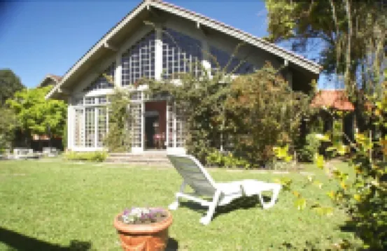 波爾薩達卡薩羅薩酒店