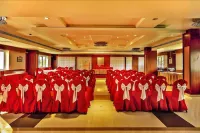NM Royale County Hotels in Thrippunithura
