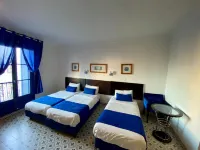 Hôtel Central Hotels near Sidi Belyout