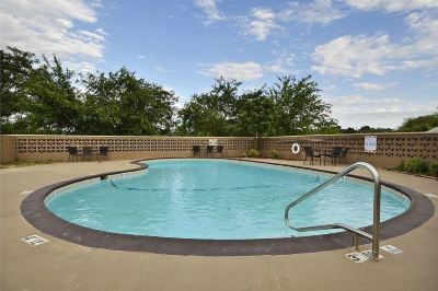 Outdoor Swimming Pool