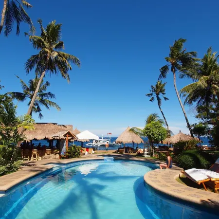Pura Vida Beach & Dive Resort