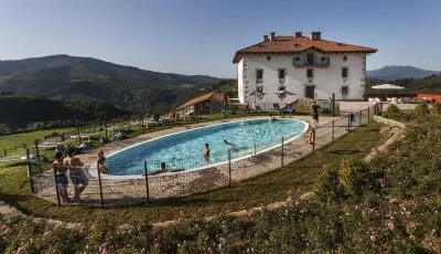 Cabañas Deluxe Basajaun Basoa by IrriSarri Land Hôtels à : 