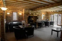Little Foxes Hotel & Gatwick Airport Parking Hotels in Colgate
