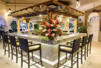 Spice Island Beach Resort - bar