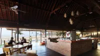 Puri Rinjani Bungalows & Hostel Hotel di Lombok
