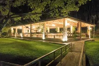 Aguas Mornas Palace Hotel Hotels in Санту-Амару-да-Императрис