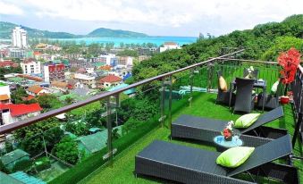 Emerald Patong 2 Bedrooms Apartment with Terrace